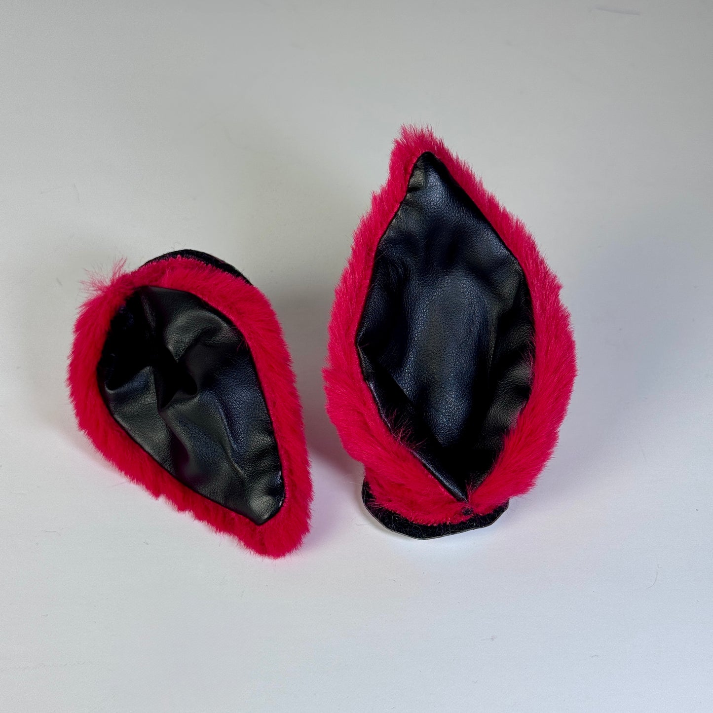 Helmet EARZ - Red & Black Leather - Mini